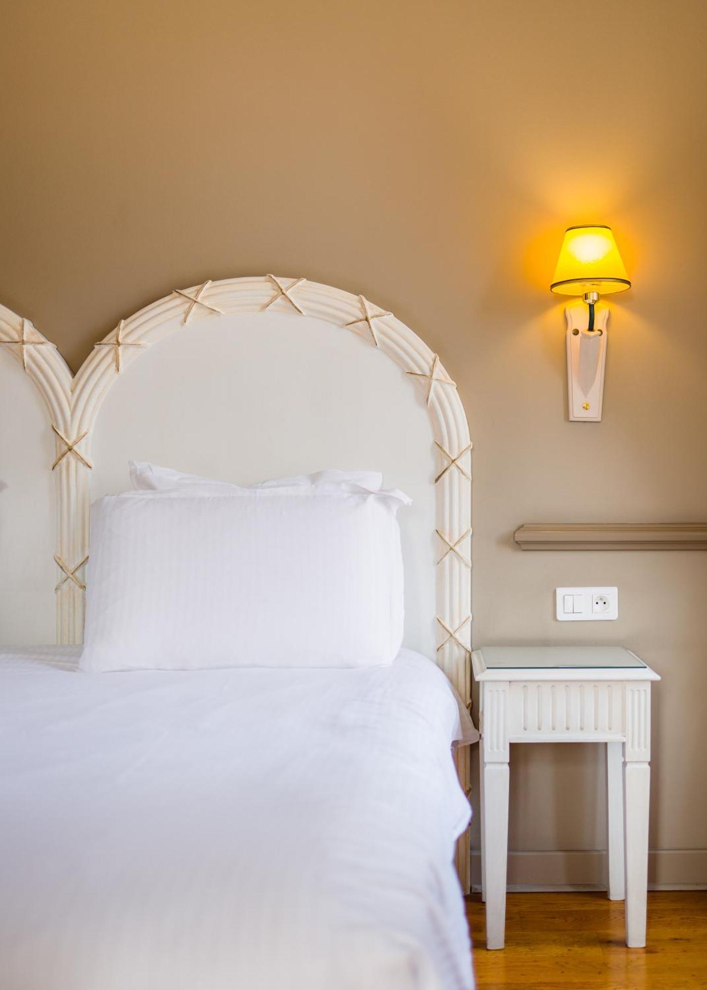 Mercure Moulins Centre Hotel De Paris Bagian luar foto